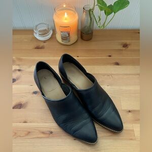 Crown Vintage Morrison Black Booties Size 9
